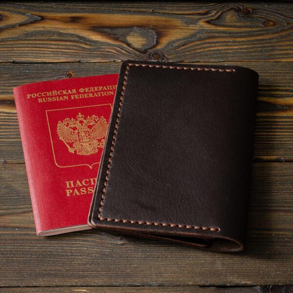 Кожаная обложка для паспорта ручной работы темно-коричневый 4